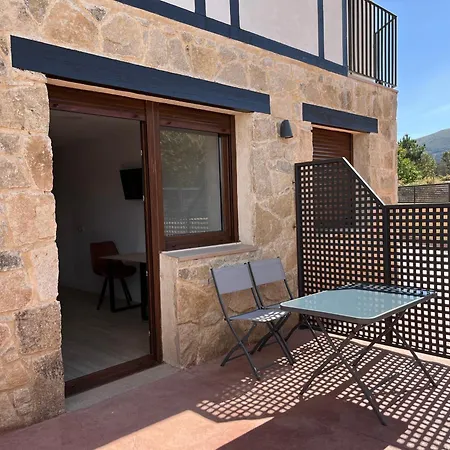 Tres Olivos מלון דירות