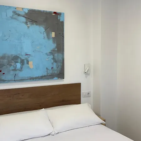 Tres Olivos Lägenhetshotell 3*