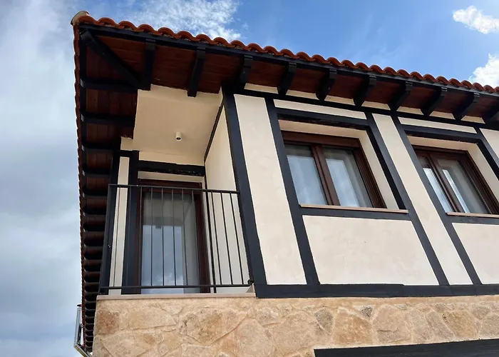 Tres Olivos 3* 라 알베르카