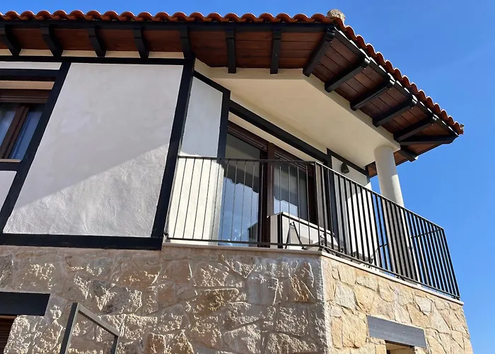 Tres Olivos 아파트호텔